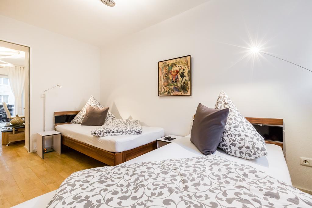 Apartamento Ferien Und Messewohnug Colonia Exterior foto